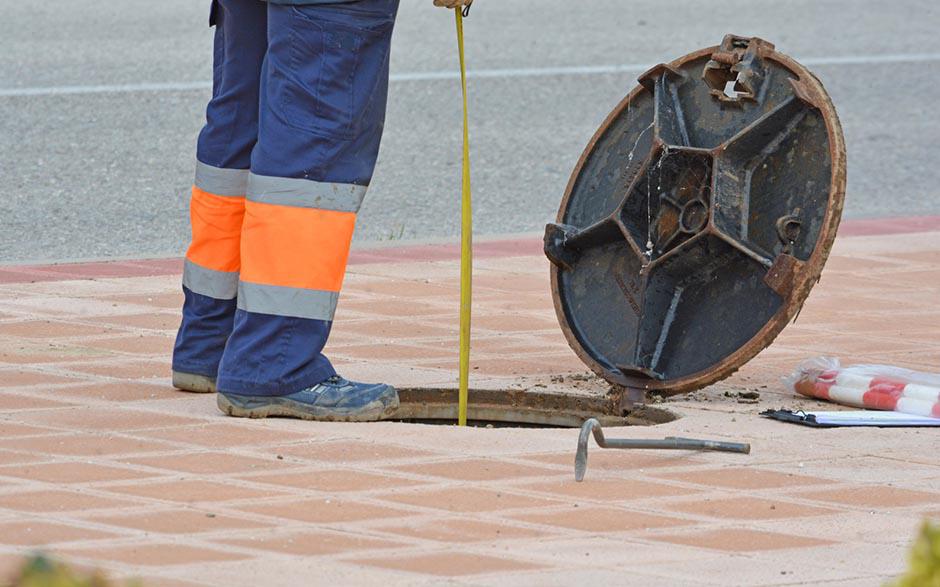 comment déboucher un lavabo Paris 12